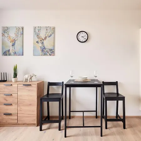 Cozy Studio In Smichov By Days *